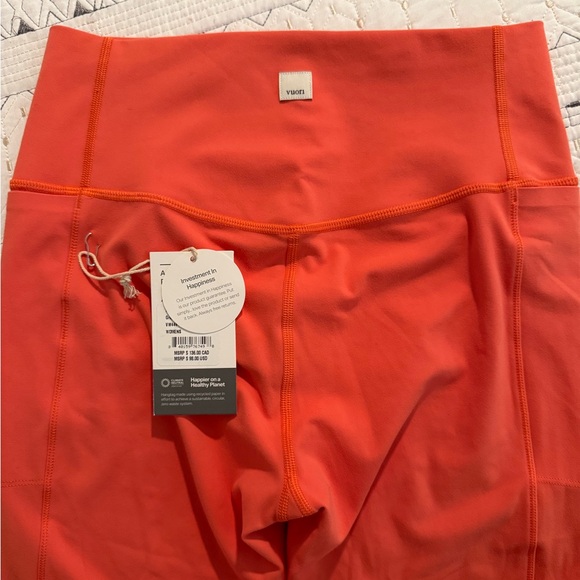Vuori Grapefruit Studio Pocket Leggings - Picture 3 of 6